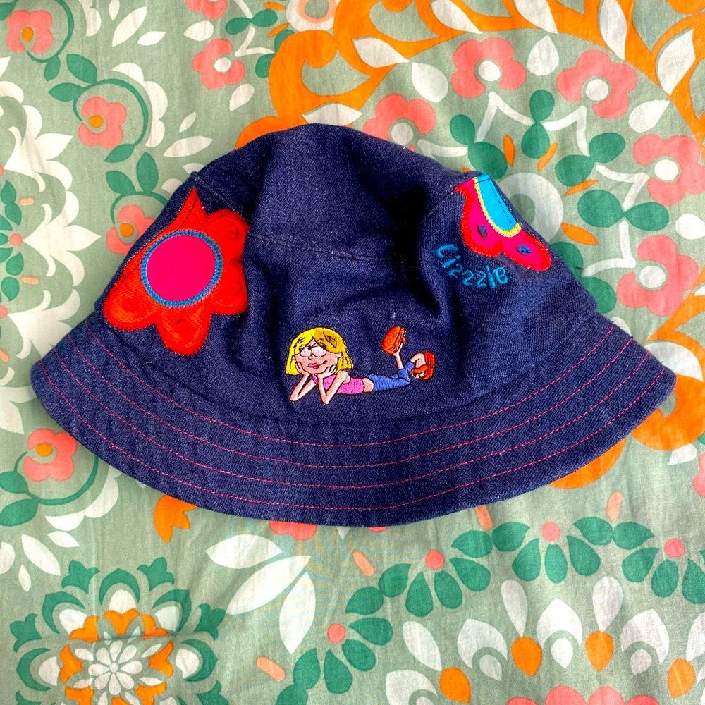 Vintage 2000s Lizzie McGuire denim bucket hat